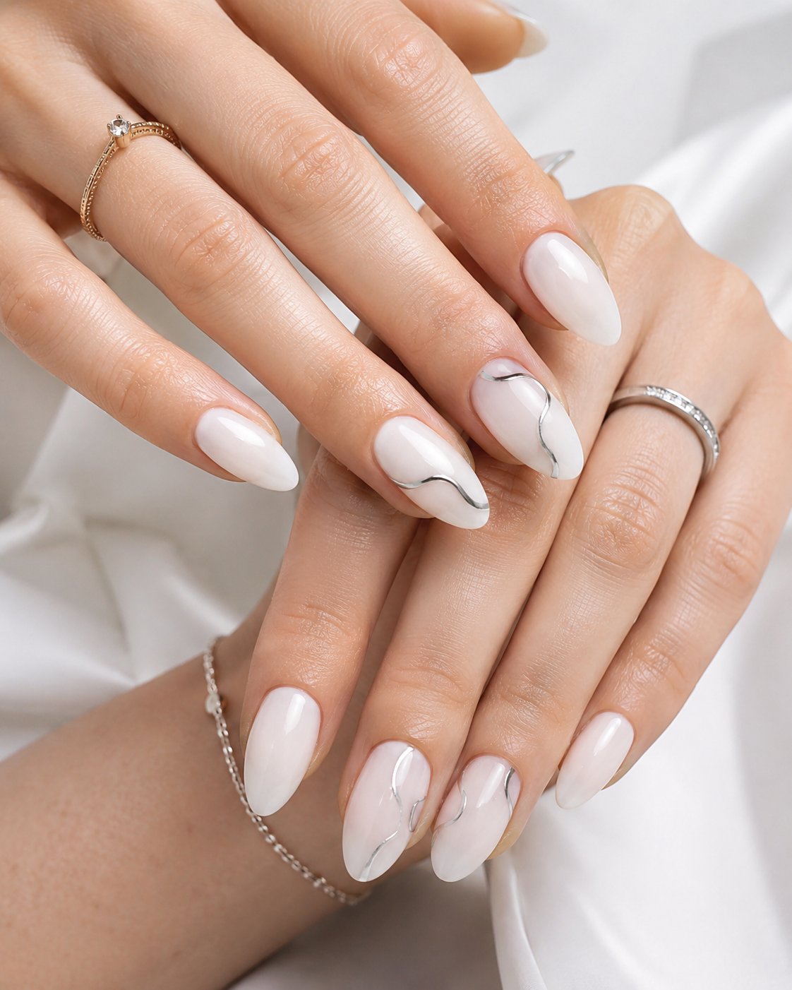 Chrome Lines auf Milky Base